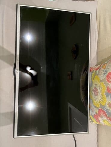 evroluks televizor: LG LED televizorlar (2 ədəd) İki televizor satışdadır ağ televizorun — 2