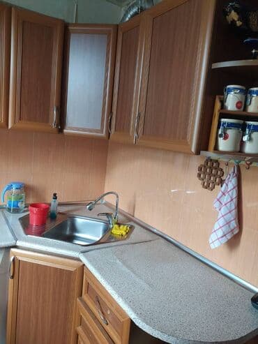 maştağada satdıq evlər: 2 otaq mənzil kirayə verilir. 4.4 mərtəbəsi. ev gəncliy metrosuna — 11