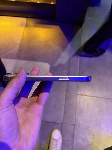 iponalar: IPhone 16 Pro, Natural Titanium, Face ID — 5