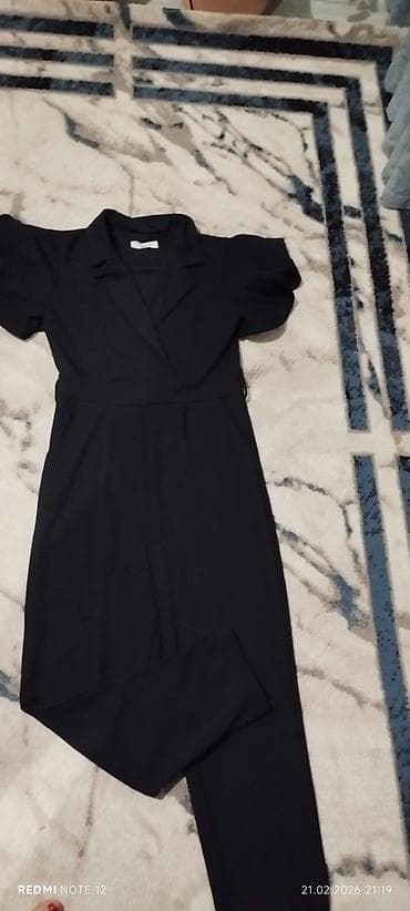 ayaqq: Qadın tulumu – qara rəng - Model: qısa qollu, yüngül puf effektli qol — 1