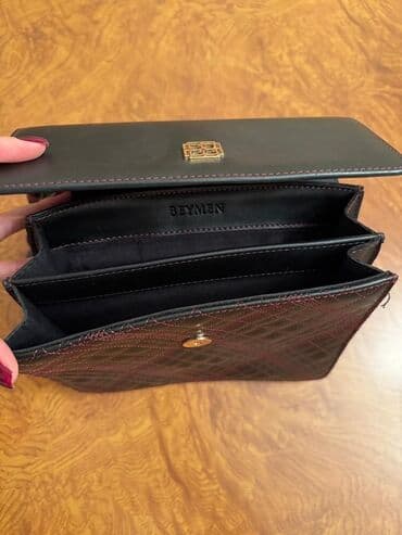 səyahət çantası: Çiyin çantası — 4