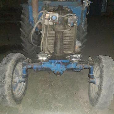 tap az traktor 892: Mavi rəngli kənd təsərrüfatı traktoru - Güclü dizel mühərrik: sıra — 5