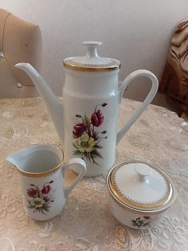 lala.fo posuda: Qəhvə dəsti, rəng - Qızılı, Farfor, Almaniya — 1