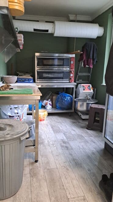 turist istirahet merkezi nabran: Fast food restoranı geniş çeşidli menyu təklif edir. Menyuya salat — 6