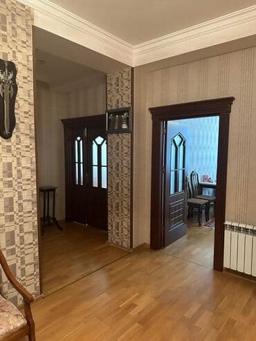 nərimanovda evler: Kirayə mənzil veril. Unvan Nerimanov Tehsil nazirliyinin yanı. 19 — 9