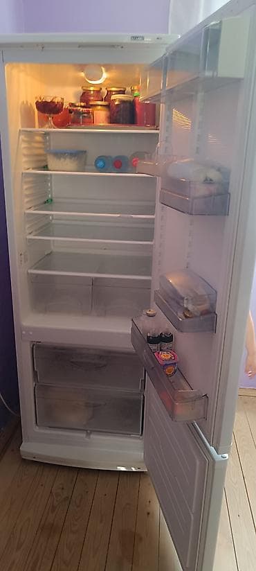 et ceken: 2 qapılı Atlant Soyuducu Satılır, rəng - Ağ — 1