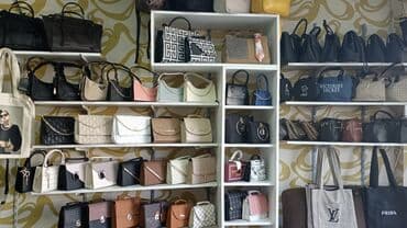 qaşlı çanta: Dükan bağlandığı üçün qalıq mallar maya qiymətindən aşağı verilir — 1