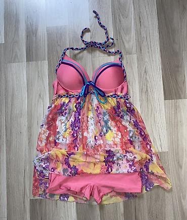 Qadın çimərlik dəsti – bikini üstü və şortlu tunik - Model: Halter
