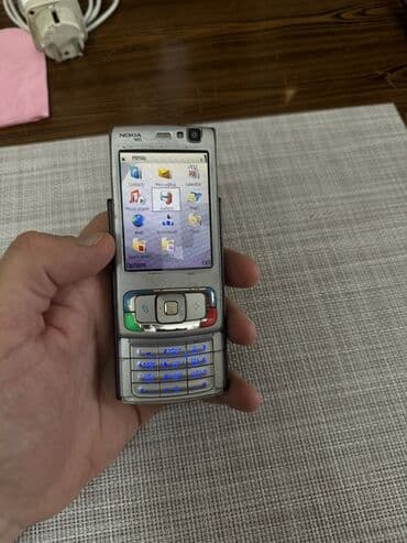 nokia n95 navi edition: Nokia N95, rəng - Gümüşü, Düyməli — 4