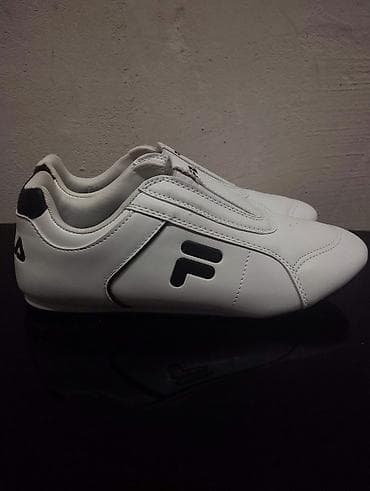 krosofka: FILA kişi/kadın idman ayaqqabısı – ağ rəng - Ölçü: 40 - Model: Slip-on — 2