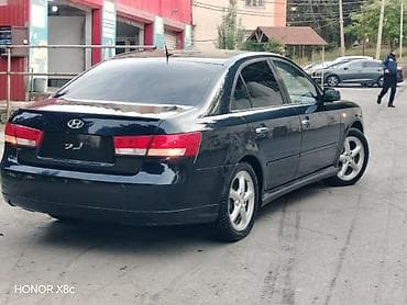 kia balaca masin: Hyundai Sonata sedan – qara rəng, 5 qapılı, şəhər və trasa uyğun — 6