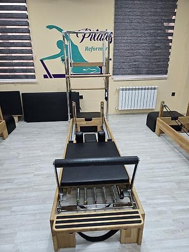 Pilates studiasi uçun pilates avadanliqlari sarilir. Tecili