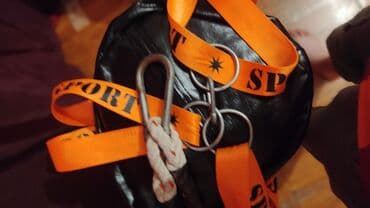 adam boks torbası: Boks üçün asılqan çanta - Rəng: qara korpus, narıncı “SPORT” lentləri — 3