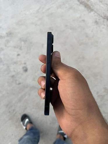 ayfonlar ucuz: IPhone 15, Qara — 1