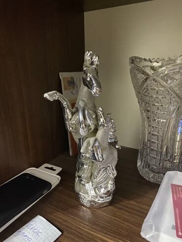 at suvinir: Fiqur, rəng - Ağ — 2