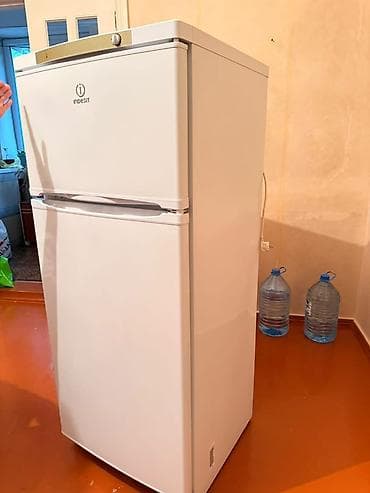 disk satisi: İşlənmiş 2 qapılı Indesit Soyuducu Satılır, rəng - Ağ — 3
