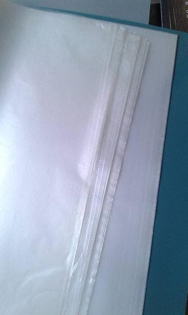 direl satisi: Müxtəlif növ sənəd qovluqları satılır. Biri 5 manat — 5