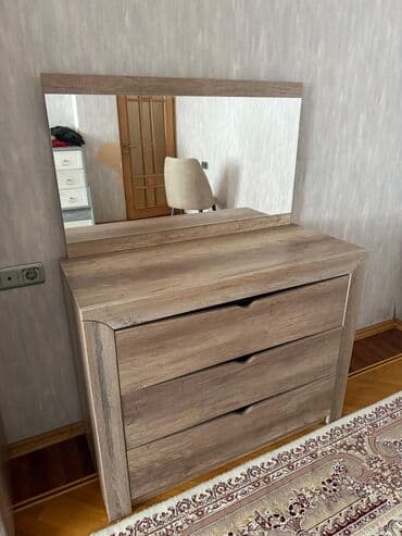 Masalar və oturacaqlar: İkinəfərlik çarpayı — 4