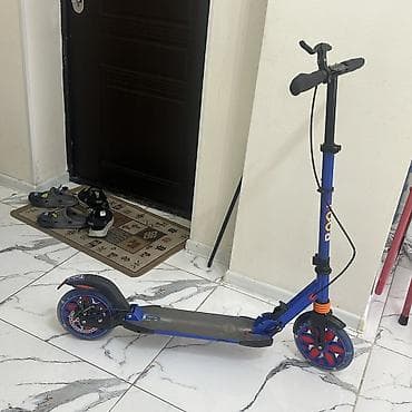 Kecen il alinib.30 man satilir.Bezi problemleri var.Amma isleyir — 1