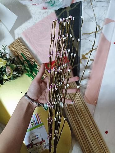 otaq gulleri haqqinda: Hədiyyə buketi və dekorasiya dəsti, hamısı birlikdə 40 azn 😍 Məzmun — 7