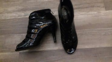 Ölçü: 37, rəng - Qara, İşlənmiş