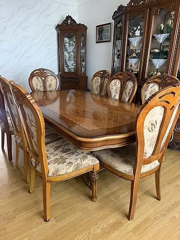 tekstil: Klassik üslubda qonaq otağı dəsti Tərkib: - Yemək masası – iri — 2