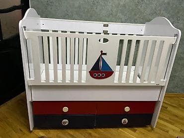 matras islenmis: Oğlan üçün, İşlənmiş, Dördbucaq, Beşik, Dəstsiz, Matrassız, Yellənmə mexanizm ilə — 1
