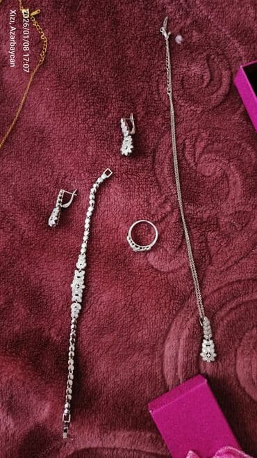 Daraq panellər: Qadın bəzək dəsti - Boyunbağı: Nazik qızılı rəngli zəncir, ucu — 7