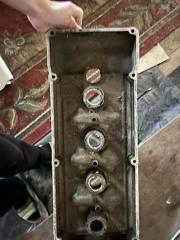 dizel az traktorlar: Məhsul: Alüminium klapan qapağı (silindr başlığı üçün), 4 silindirli — 1