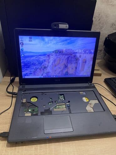 Комплектующие для ПК и ноутбуков: Acer aspire notebook Ekraninda 3 dene xet var zaretka saxlamir — 1