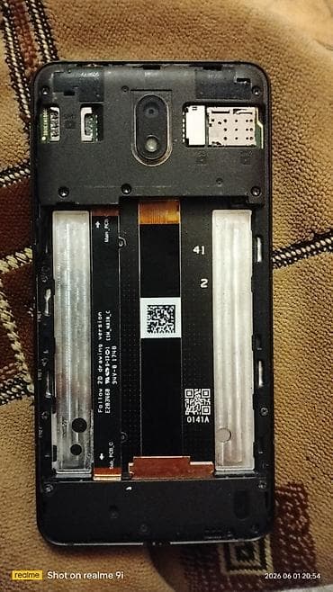 telfon sade: Nokia 2, 16 GB, rəng - Qara, İki sim kartlı — 3