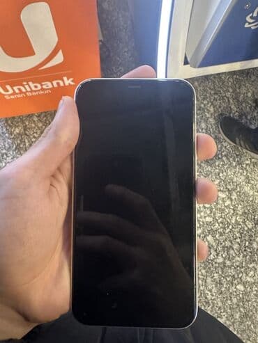 Opel: IPhone 11, Ağ, Face ID — 3