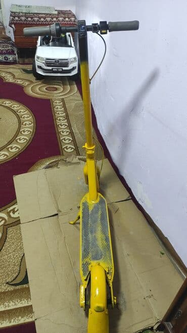 Elektrik skuter – sarı rəng - Rulda inteqrasiya olunmuş LED displey lalafo.az -da Elektrik skuter – sarı rəng - Rulda inteqrasiya olunmuş LED displey