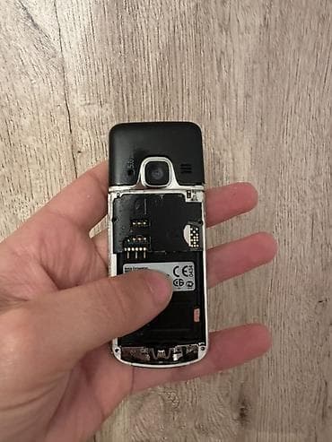 Nokia 6700 Slide, rəng - Gümüşü, Qırıq lalafo.az -da Nokia 6700 Slide, rəng - Gümüşü, Qırıq