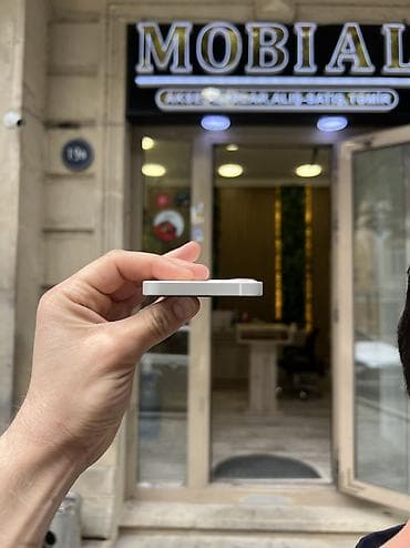iphone cs: IPhone 12 mini, 64 GB, Ağ, Zəmanət, Simsiz şarj, Face ID — 4