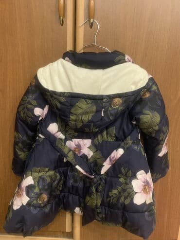 детская новая куртка: Çox isti saxlayan kurtka . İdeal vəziyyətdədi 7.8 yaş üçün — 5