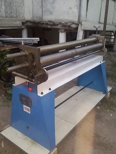 gul qablari satisi: Elektriklə işləyən üç silindrli sac bükmə/valkalama maşını - — 3