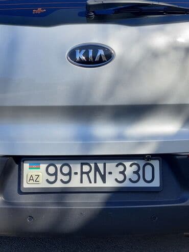 hediye qutusu: Kia Sportage: 2 l | 2012 il Universal — 6