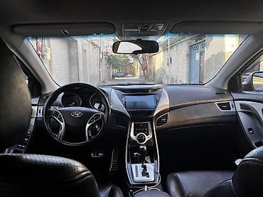 lada vaz 07: Hyundai Elantra: 1.8 l | 2012 il Sedan — 9