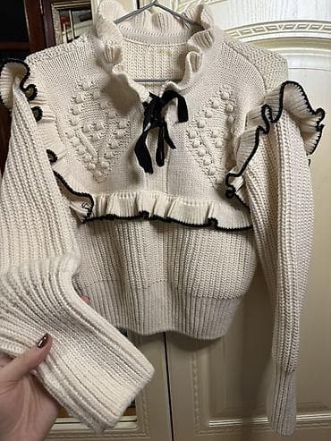 Plaşlar: Sviter, rəng - Ağ — 2