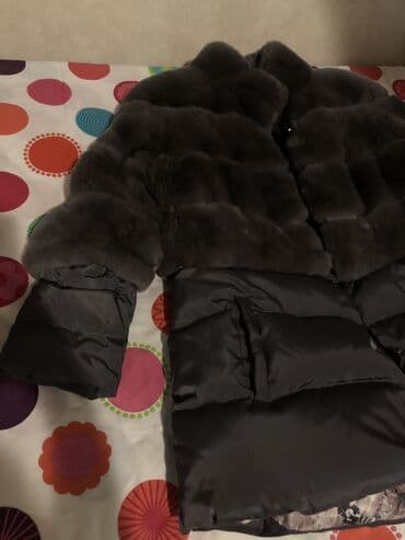 qaragüldən qadın şubaları: Endirim!! Şuba Yeni.Krolik dəri lady sharmdan 1200 manata alınıb cəmi — 6