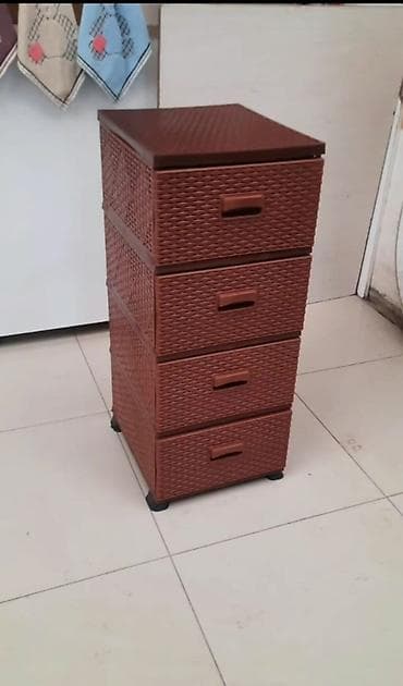 Oğlan və qız üçün, Yeni, Düz dolab