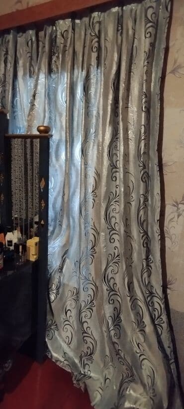 işlənmiş pərdə: Naxışlı pərdə evinizi bəzəmək üçün mükəmməl bir seçimdir. Parlaq və — 2