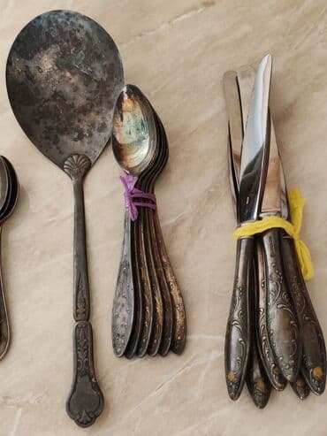 qaşıq dəsti: Melxior qasiqlar. 67 ilin. Temiz melxior. Yekə plov qaşığı 11 manat — 2