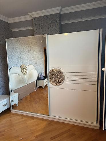 termo mebel: Yataq desti satılır Türkiye istehsalı Maşın boyalı 699 azn Dolab — 3