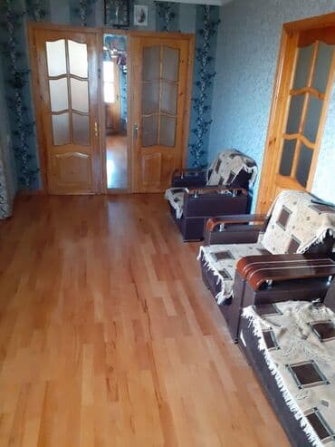 yevlax iş: Ev müşfiqabad qəsəbəsində təzə paliklinkanın yanında 4 sotda tikilib — 11
