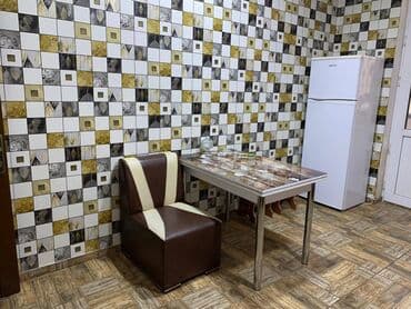 9 mkr 3 otaqli evler: Nərimanov rayonu,Heyder Əliyev mərkəzinin yanında,3 otaqlı,tam — 2