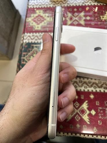 i̇phone 4: IPhone 11, 128 GB, Ağ, Face ID — 3