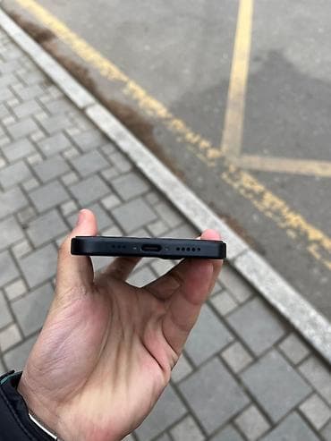 iphone 9 telefon: Qara, Face ID — 5