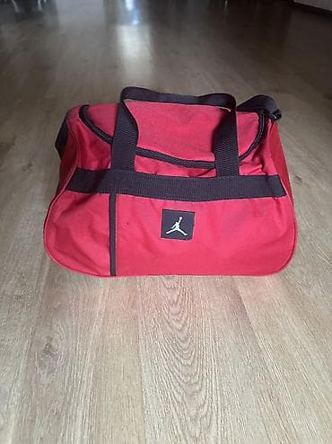 luis vitton: Jordan Essentials Duffel - 30L Az istifadə olunub. Orijinal Jordan — 1